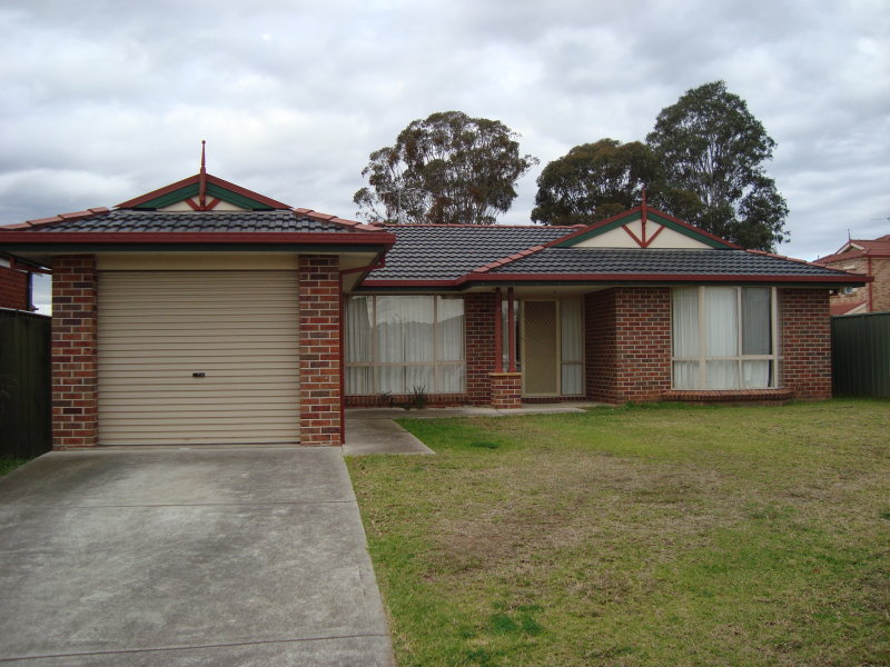 28 Plukavec Circuit, Prestons, NSW 2170