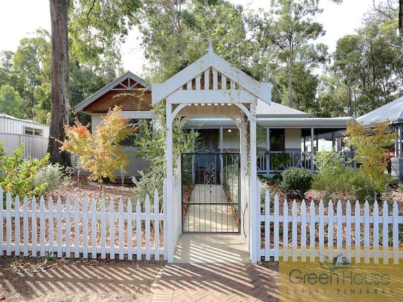 10 Grevillea Road, Dwellingup, WA 6213 Property Details