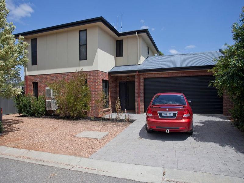 5 Wisteria Court, Flora Hill, VIC 3550 5 Wisteria Court, Flora Hill, VIC 3550