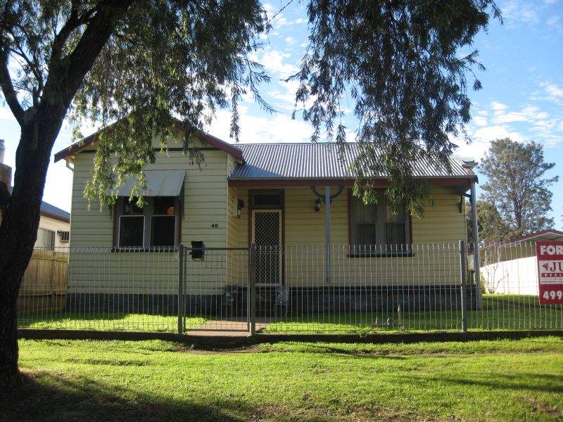 40 Desmond Street, Cessnock, NSW 2325