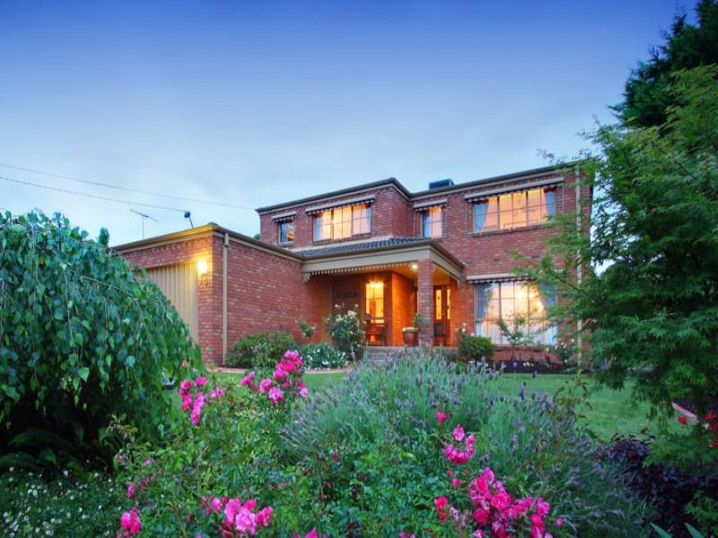 13 Loddon Court, Croydon Hills, VIC 3136