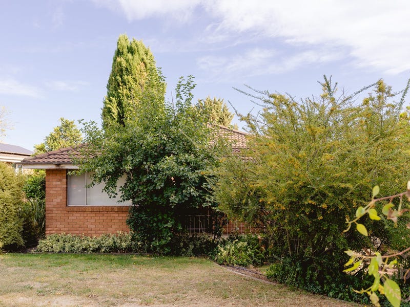 20 Dennis Street, Garran, ACT 2605 Property Details