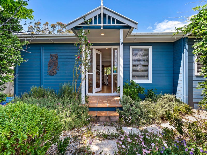 19 Crossingham Street, Canton Beach, NSW 2263