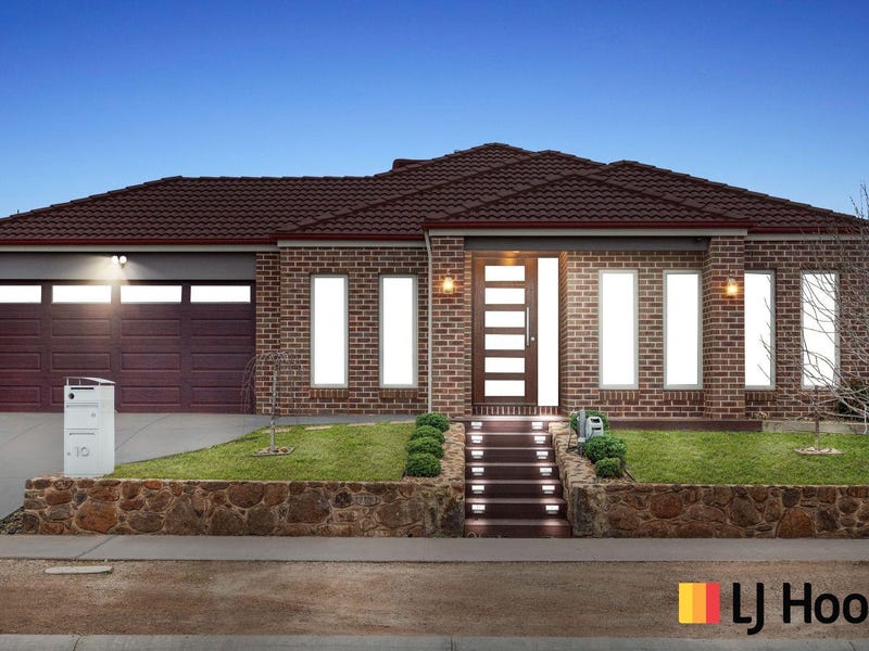 10 Clement Way, Melton South, Vic 3338 House for Sale
