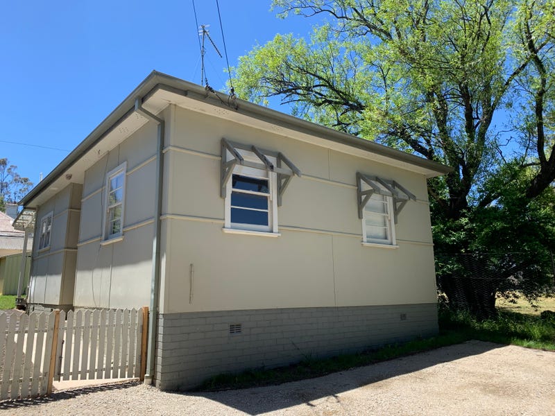 70 Waratah Avenue, Katoomba, NSW 2780