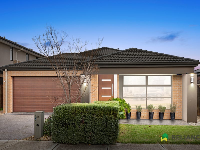 86 Waterhaven Boulevard, Point Cook, VIC 3030