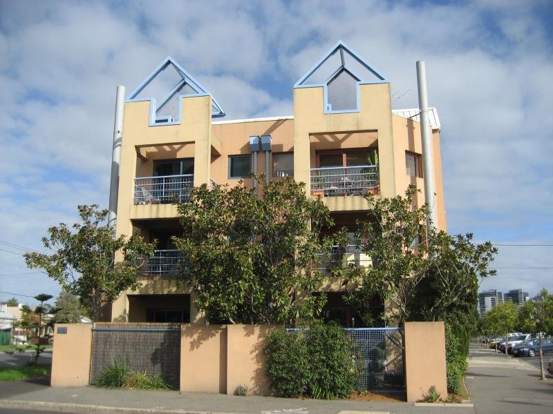 90 Cruikshank Street, Port Melbourne, VIC 3207 90 Cruikshank Street, Port Melbourne, VIC 3207