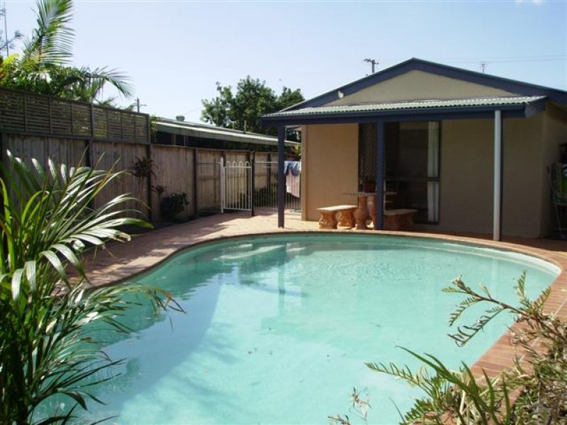 134 Paradise Parade, Paradise Point, QLD 4216 134 Paradise Parade, Paradise Point, QLD 4216