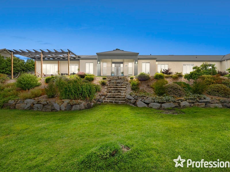1 Bellbird Drive, Lilydale, Vic 3140 Property Details