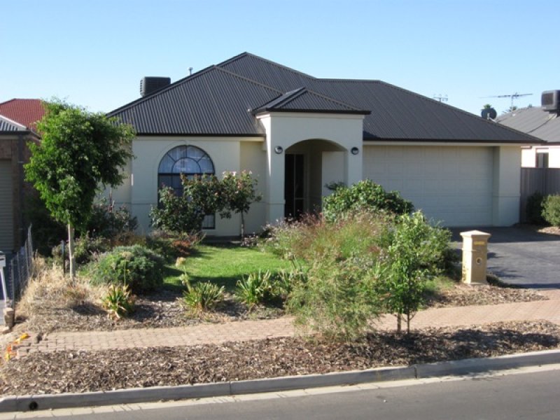 4 Kopoola Cres, Gilles Plains, SA 5086