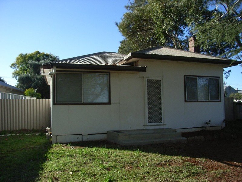 35 Kookora Street, Griffith, NSW 2680