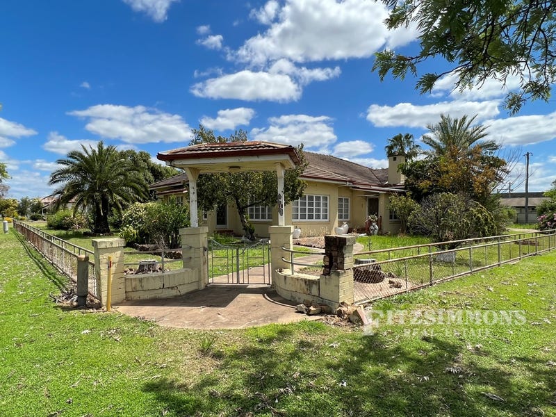 30 Edward Street, Dalby, Qld 4405 Property Details