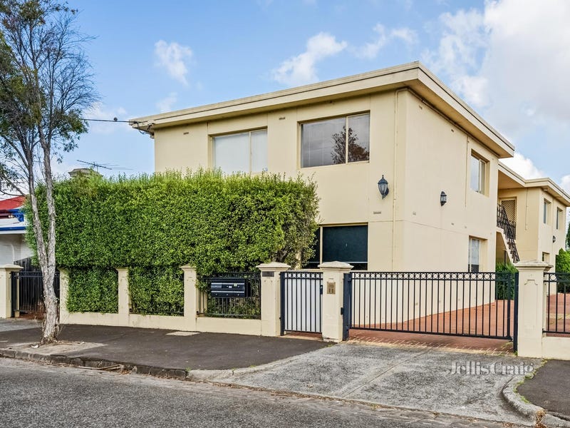 2/3537 Eveline Street, Brunswick, Vic 3056 Property Details