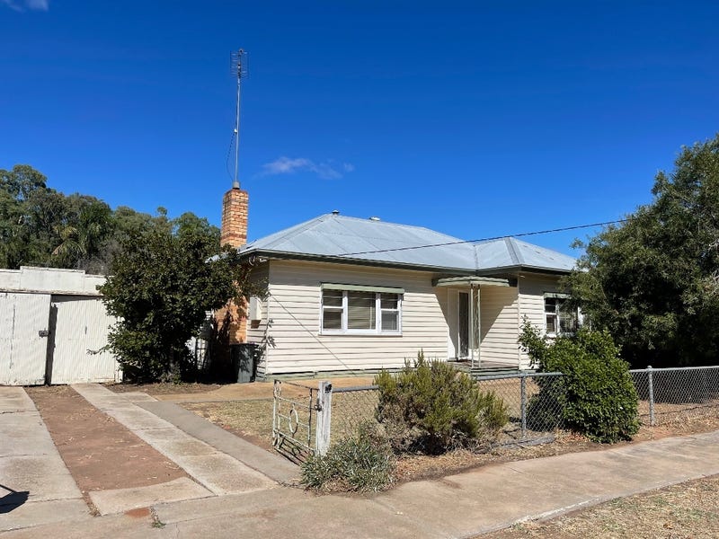 1 Gould Street, Warracknabeal, Vic 3393 Property Details