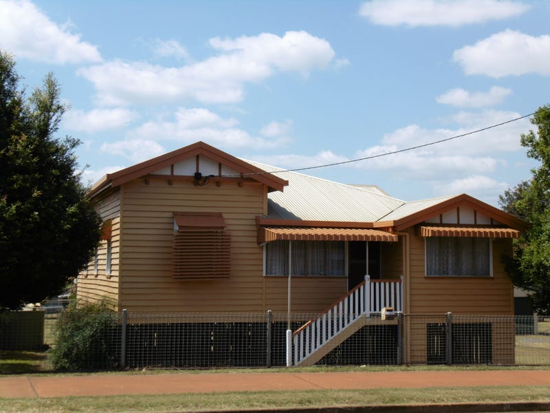 9 North Street, Childers, QLD 4660