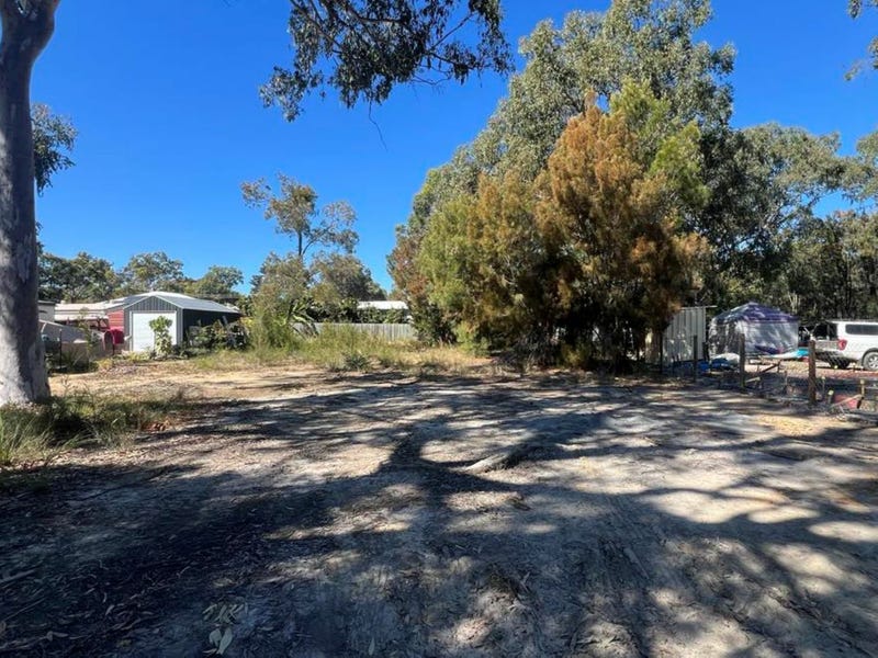 22 Florence, Macleay Island, Qld 4184 Property Details