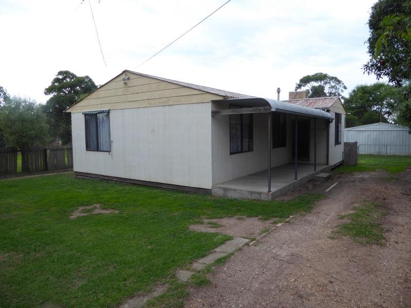 23 Stratford Road, Maffra, Vic 3860 Property Details