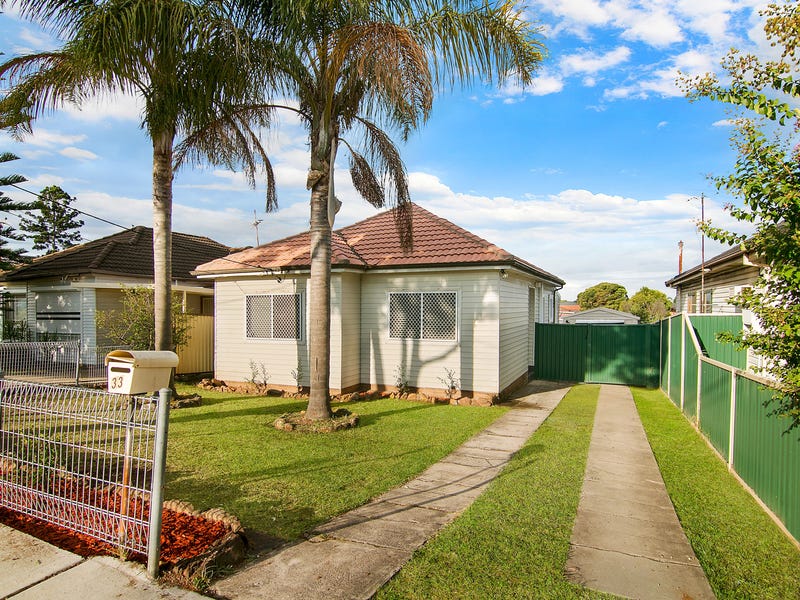 33 Hillcrest Avenue, Greenacre, NSW 2190 Property Details