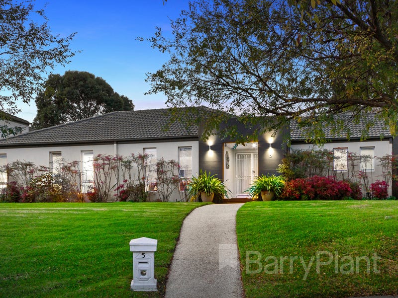 5 Sovereign Manors Crescent, Rowville, Vic 3178 Property Details