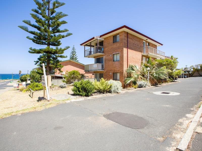 4/10 William Street, Bunbury, WA 6230