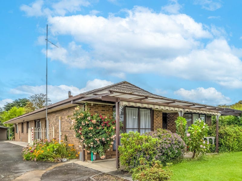 39 St, Moe, Vic 3825 House for Sale