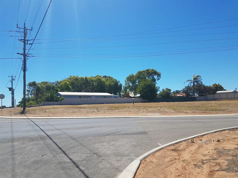 23 Waldeck Street, Dongara, WA 6525