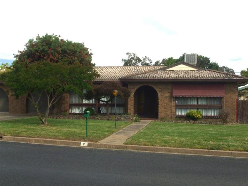 2 Kirra Street, Tumut, NSW 2720 Property Details