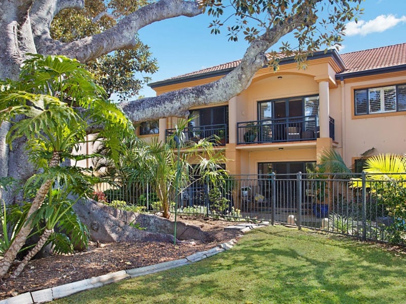 10/85 Palm Meadows Drive, Carrara, Qld 4211 Property Details