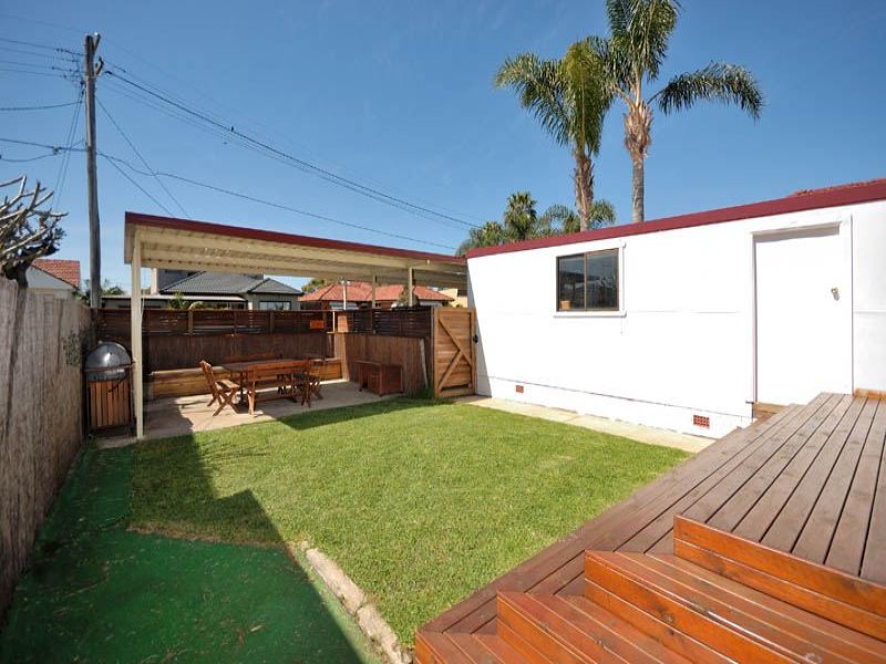 17 OAKLEIGH AVENUE, Banksia, NSW 2216 Property Details