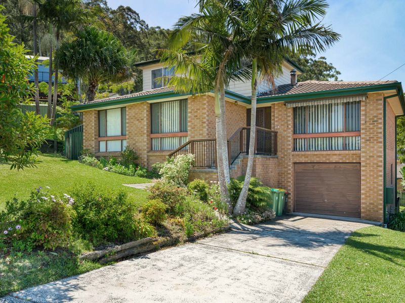 25 Avenue, Wyoming, NSW 2250