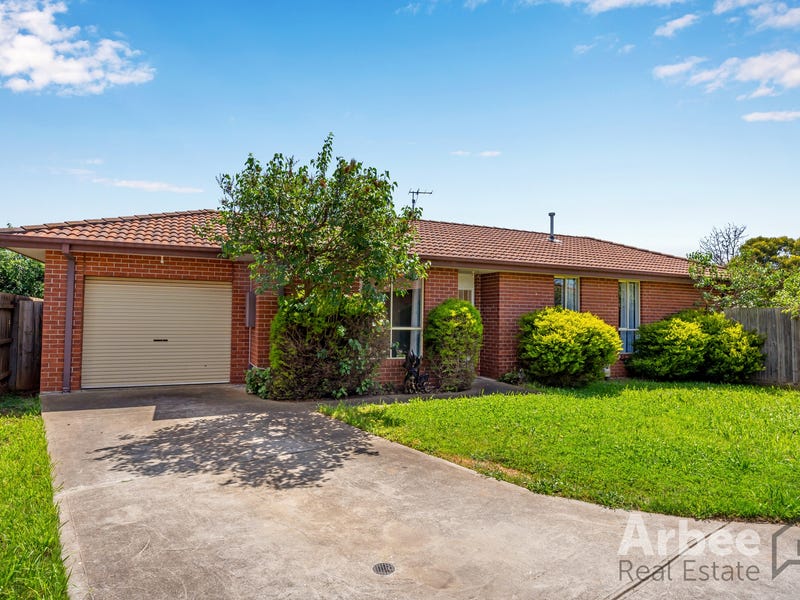 2/6 Russell Street, Darley, Vic 3340 Unit for Sale