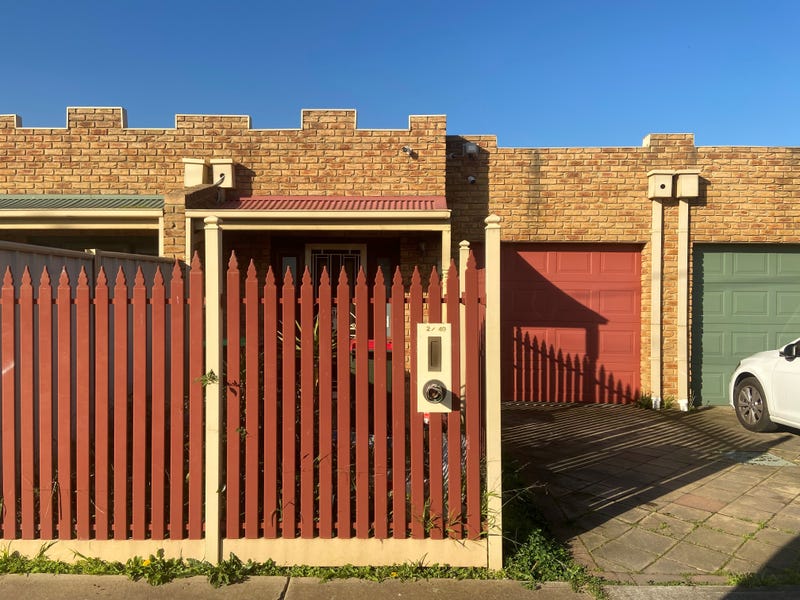 2/49 New Street, South Kingsville, VIC 3015