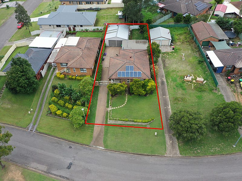 10 Clayton Crescent, Rutherford, NSW 2320 Property Details