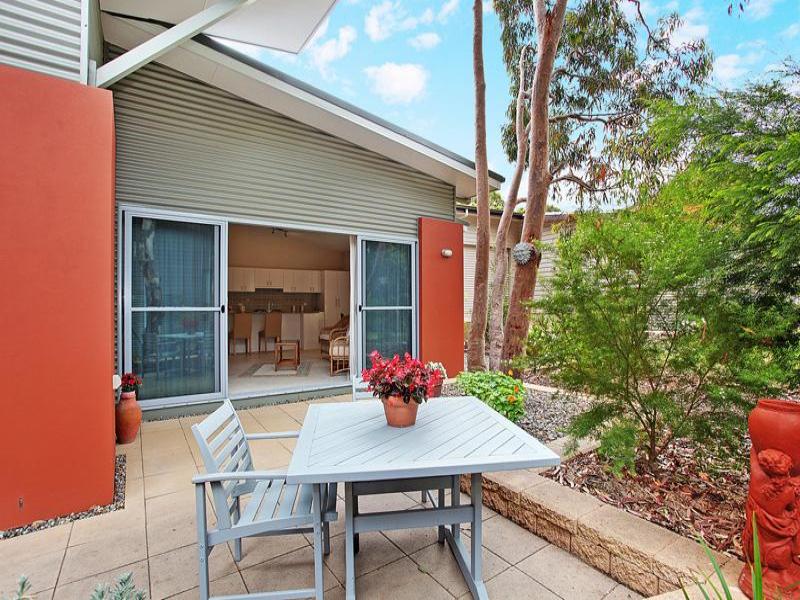 18 Lake Forest Drive, Murrays Beach, NSW 2281