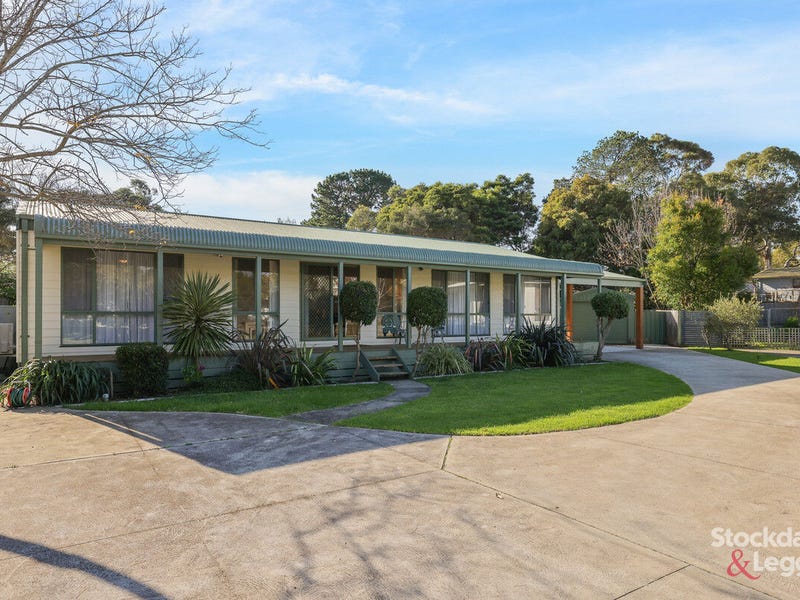 25 Robert Drive, Cowes, Vic 3922 House for Sale