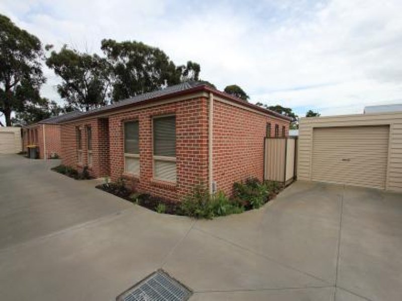 2/32 Spencer Street, Sebastopol, VIC 3356