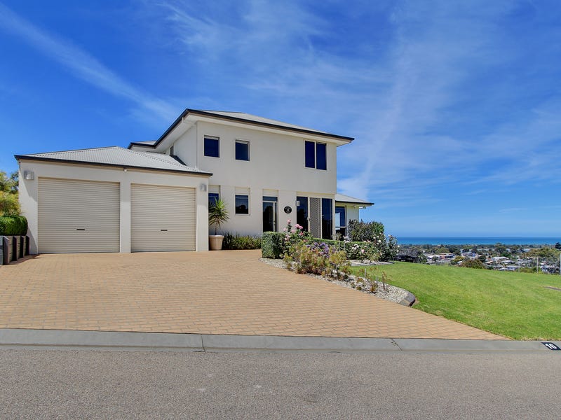 16 Sealakes Close, Lakes Entrance, VIC 3909