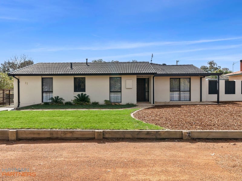 37 Heagney Crescent, Chisholm, ACT 2905 Property Details