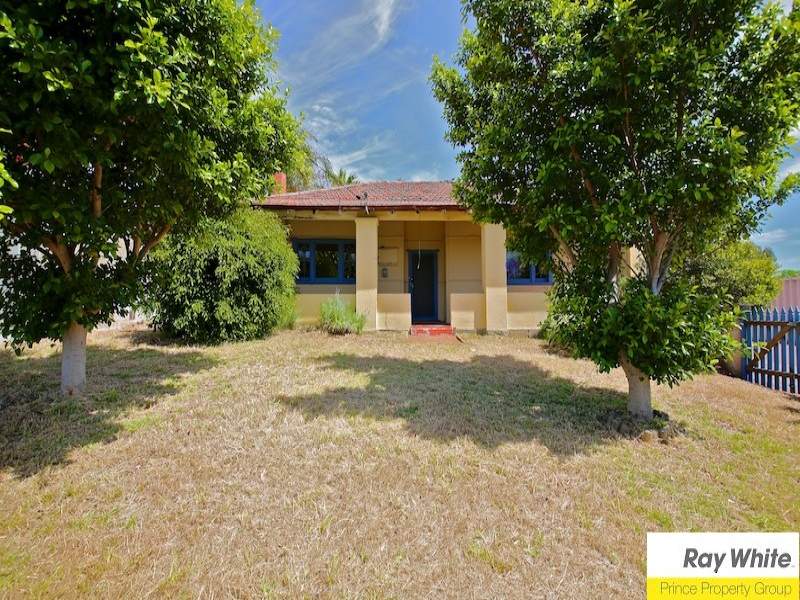 2 Gilbert Street, Bayswater, WA 6053 Property Details