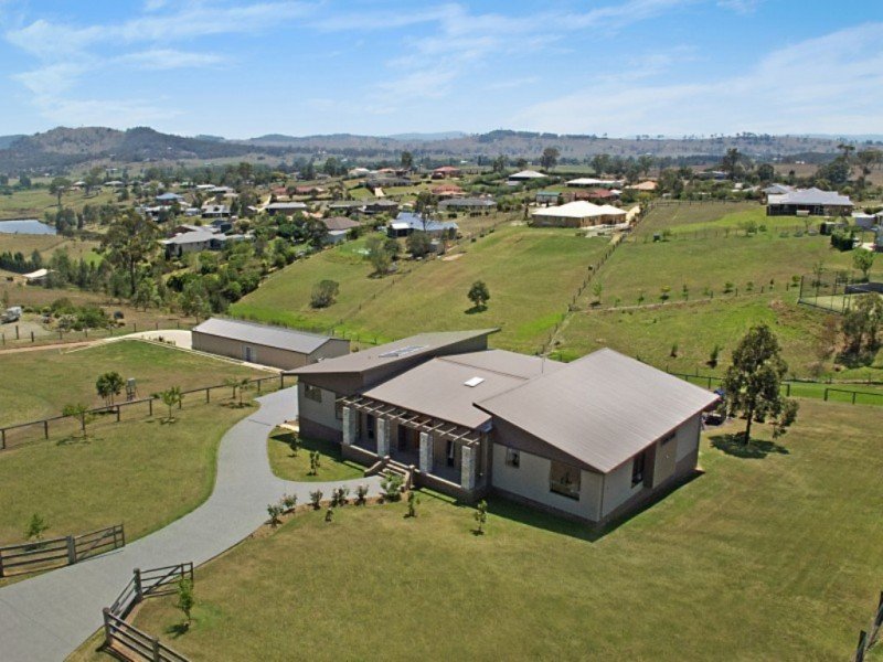 4 Rivergum Drive, Aberglasslyn, NSW 2320 Property Details