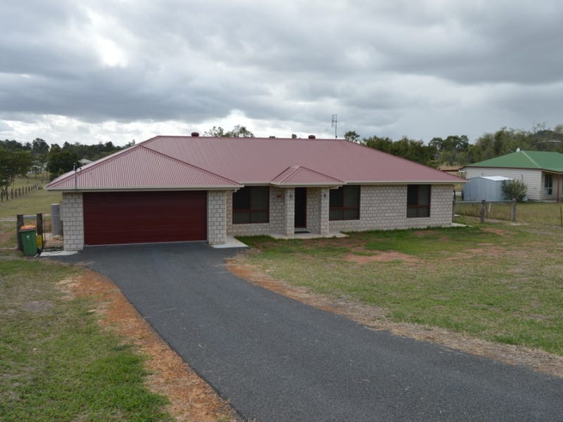 10 Hughes Road, Plainland, QLD 4341