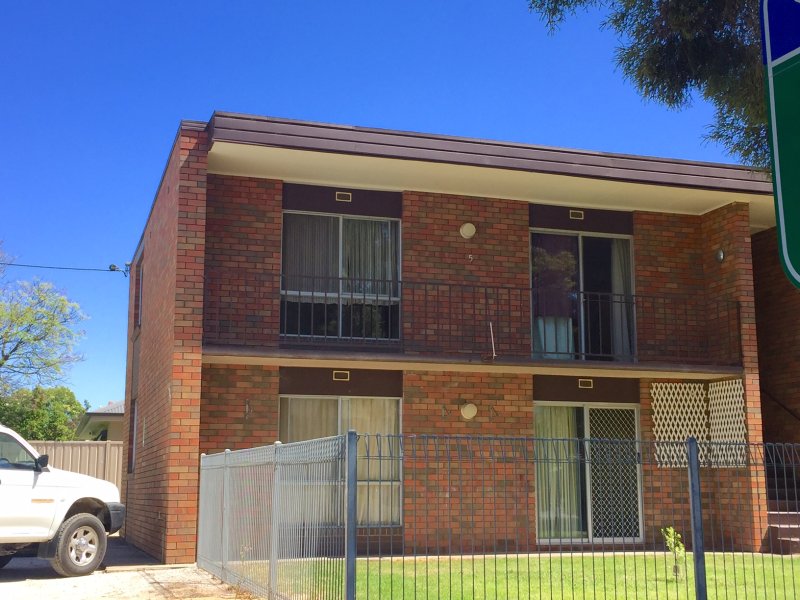 5/399 Street, Deniliquin, NSW 2710