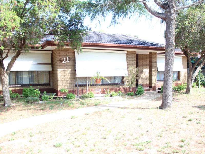 21 Leonora Street, Robinvale, Vic 3549 House for Sale