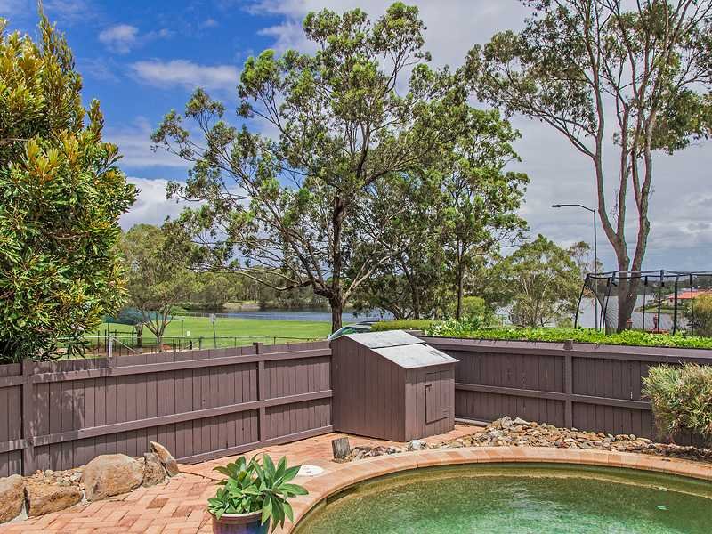 110 Bamboo Avenue, Benowa, QLD 4217