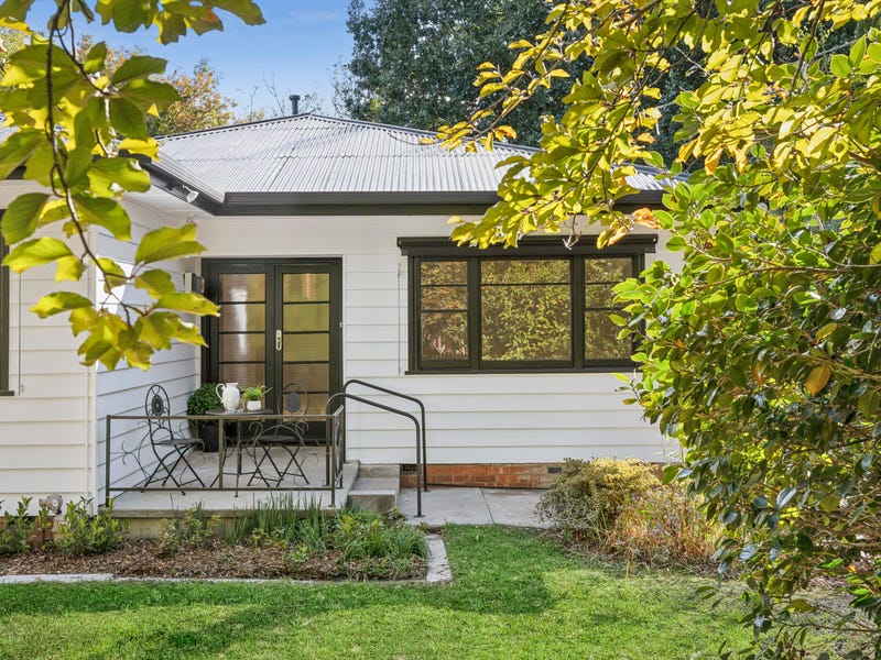 7 Old Lancefield Road, Woodend, Vic 3442 House for Sale realestate