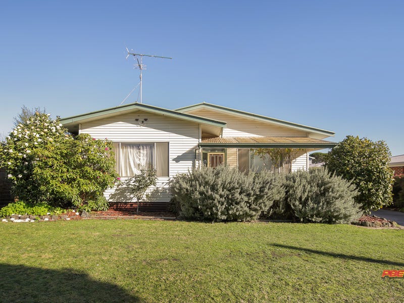 18 Cameron Street, Wonthaggi, Vic 3995 Property Details