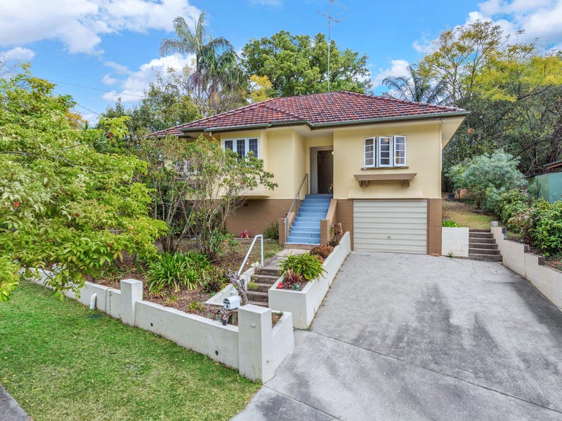 8 Warburton Street, Bardon, Qld 4065 Property Details