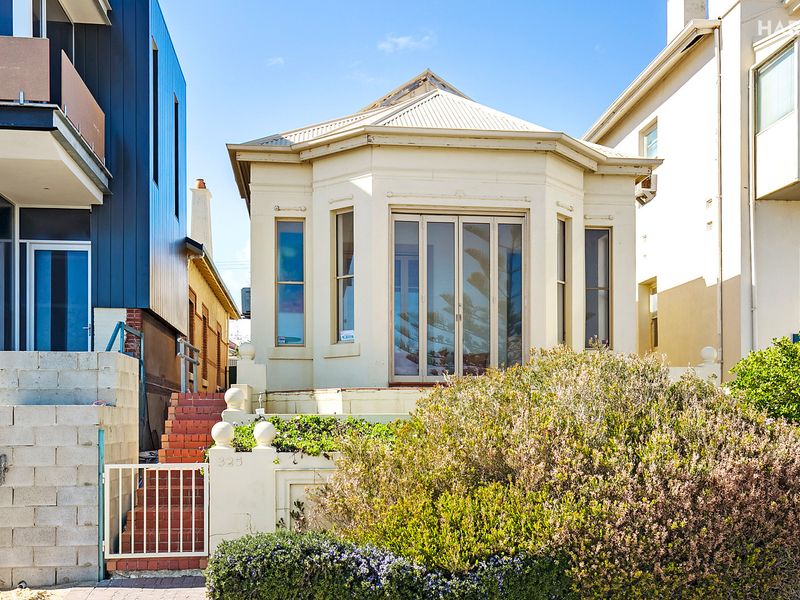 325 Esplanade Henley Beach Sa 5022 Realestate Com Au