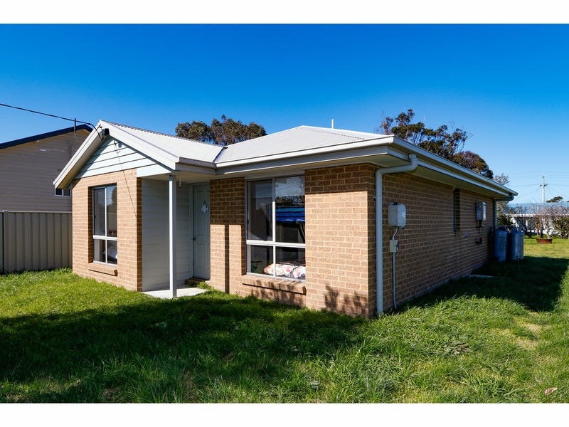 26 Davies Street, Seaspray, Vic 3851 House for Sale