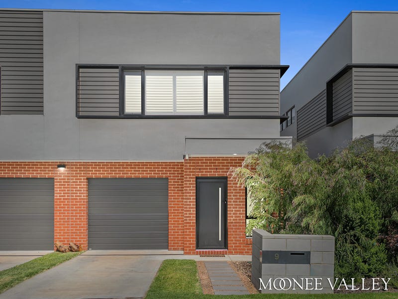 9 Landsby Drive, Avondale Heights, VIC 3034